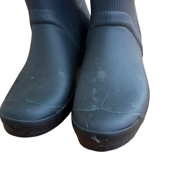 Hunter Women’s Original Tall Ribbed Rain boot in black 6M/7F - Picture 2 of 7